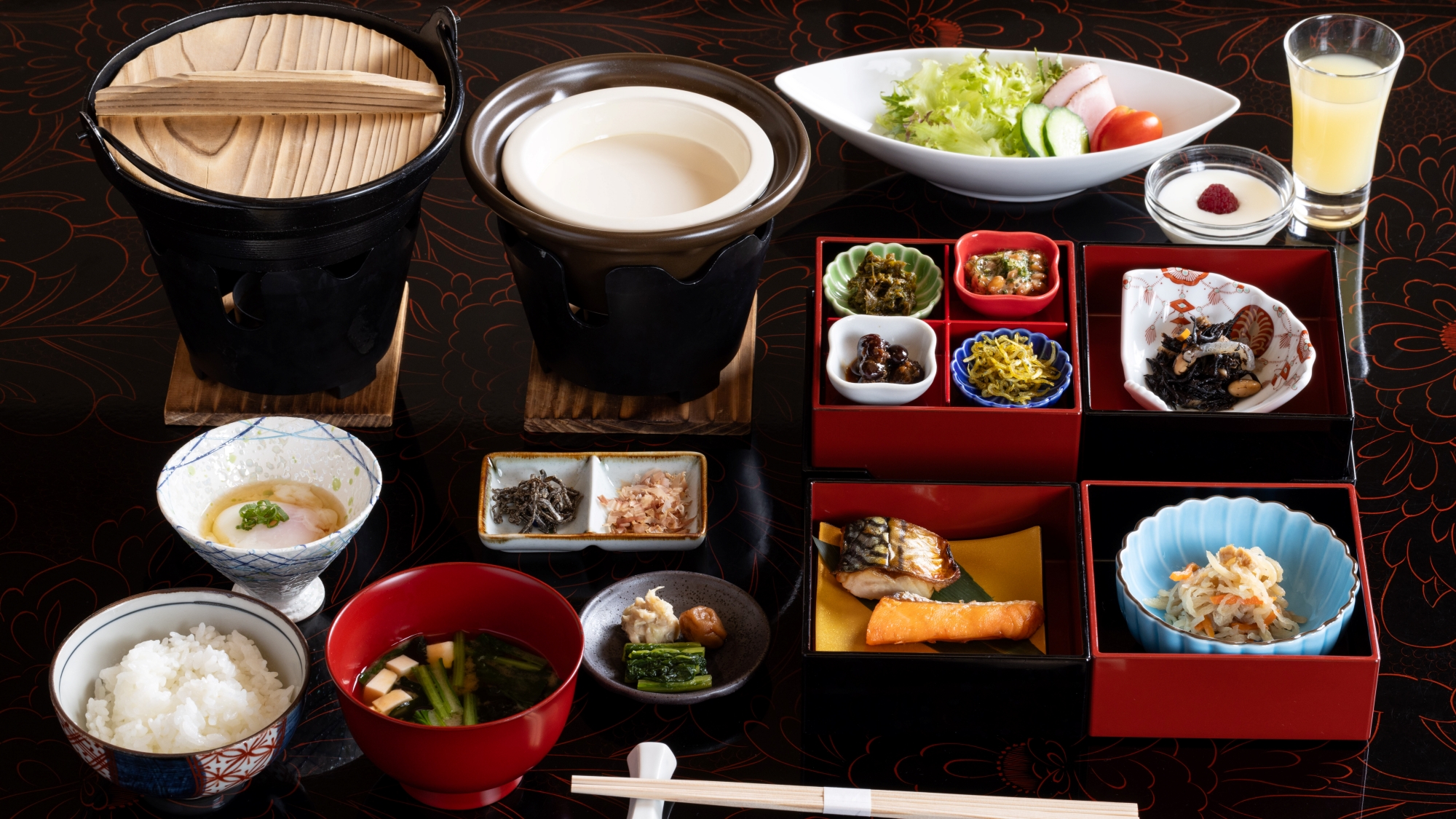 *【朝食一例】信州の田舎で食べられるような素朴ながら滋味深いおかずを豊富に揃えました。