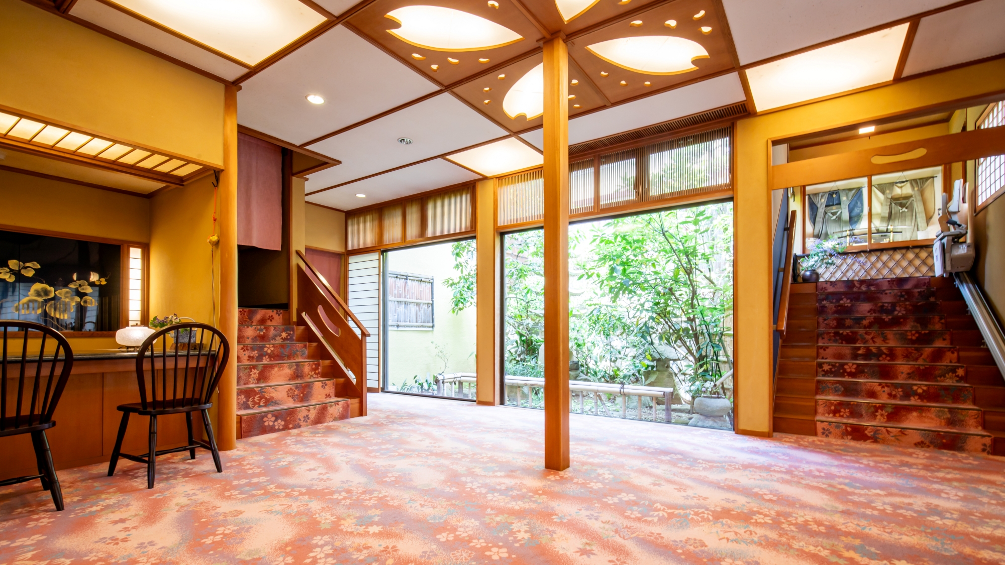 *【ロビー】チェックイン・チェックアウトの際はこちらでお伺いいたします。