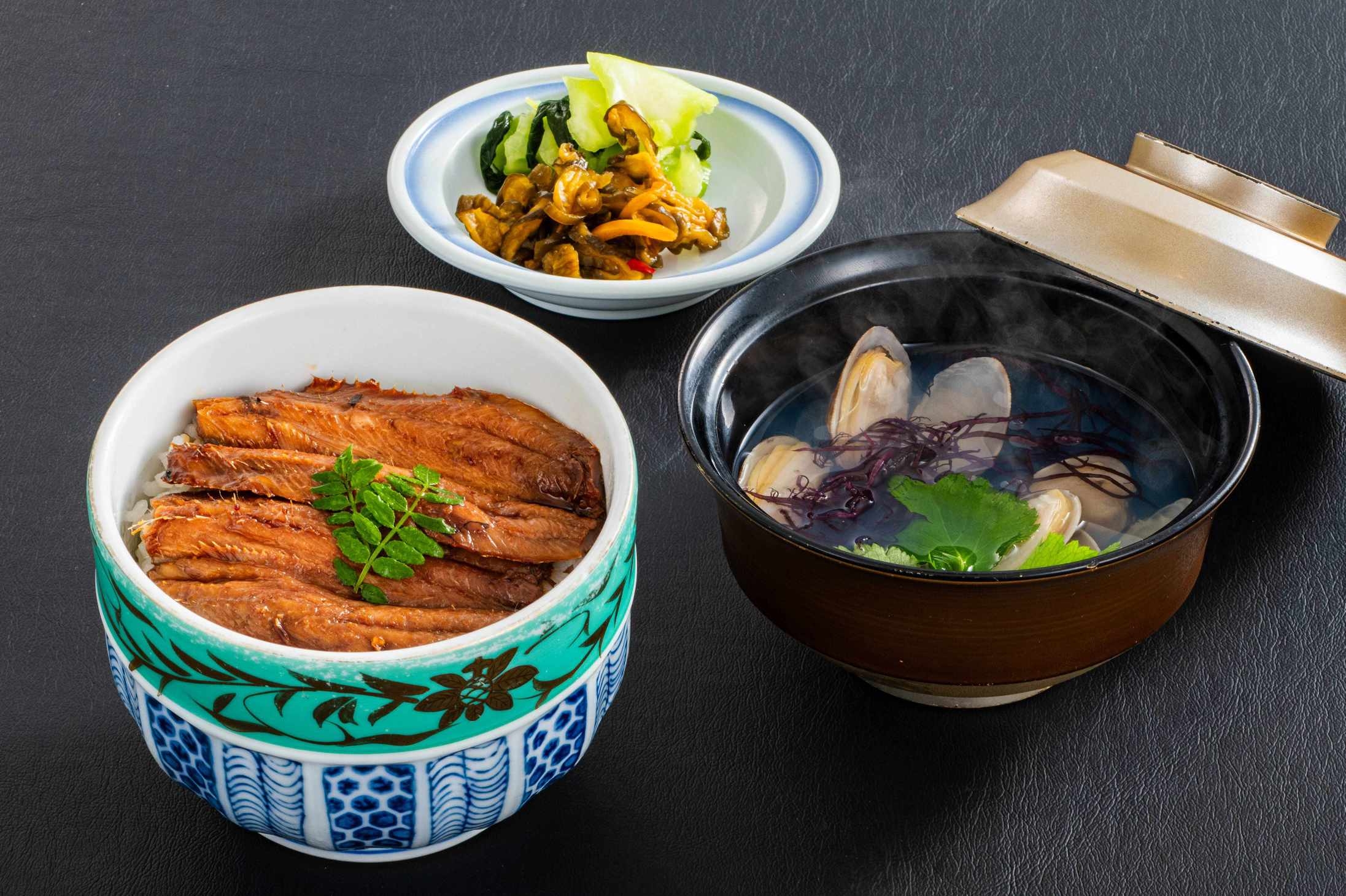 料理長こだわりの季節の会席〜（6月特別料理：入梅鰯会席）