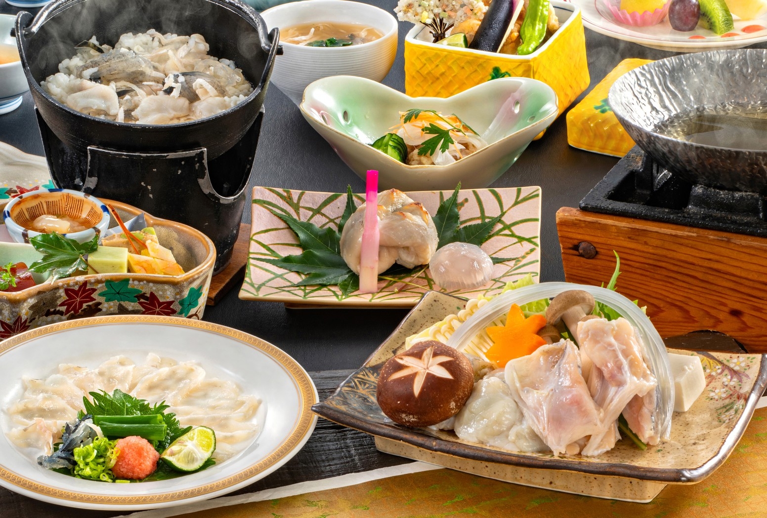 ＜旬の食材を味わう＞料理長こだわりの季節の会席〜・11月フグ会席