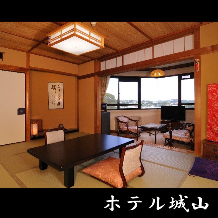 Japanese-style room with 10 tatami mats