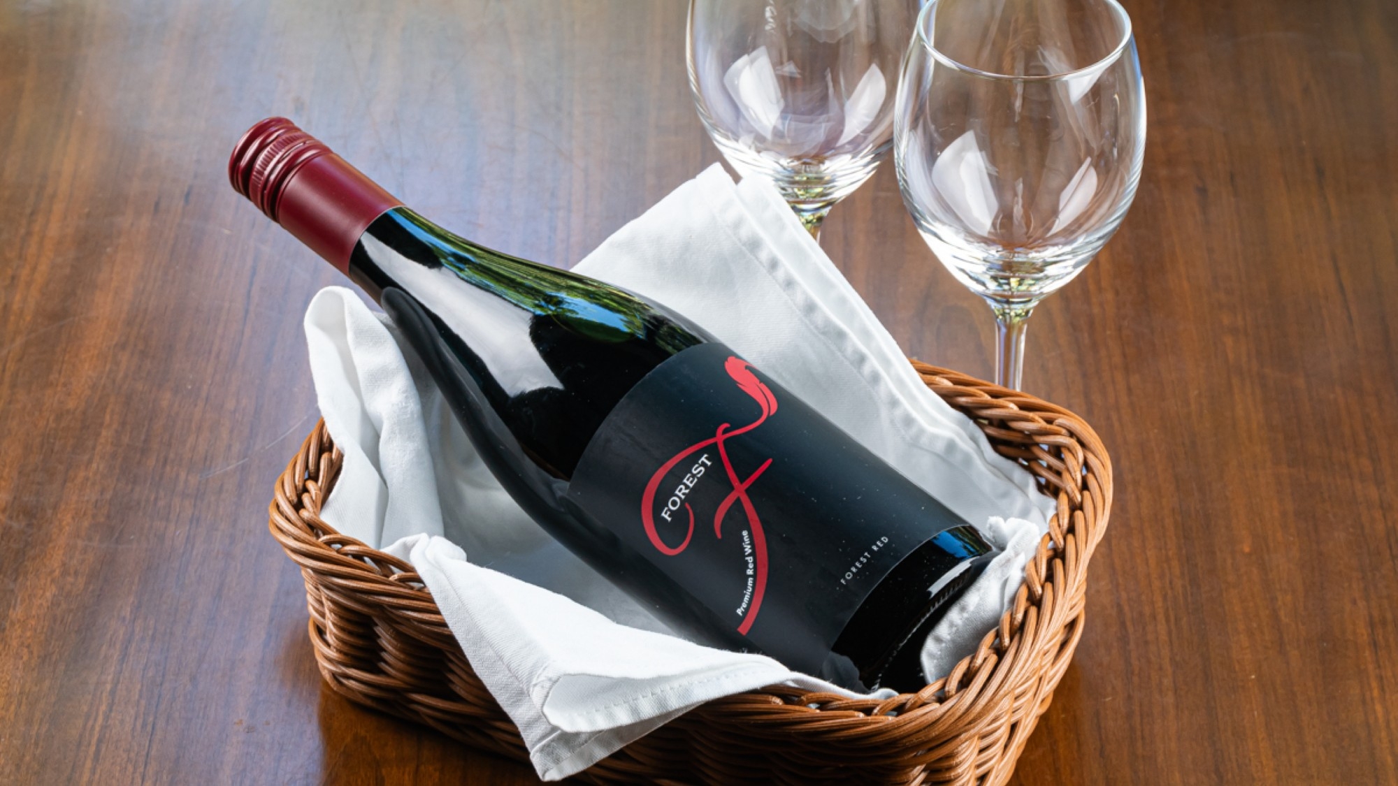 【2026年客室リニューアル記念】1泊2食基本プラン同額でご夕食時ワインフルボトルなど２大特典付き♪