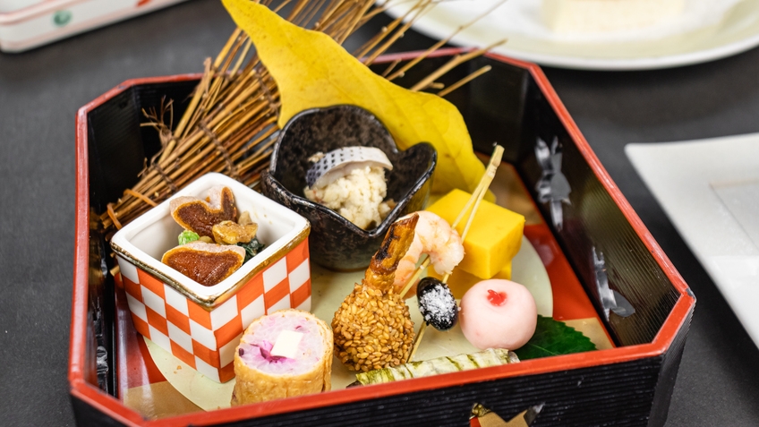 【楽天スーパーSALE】基本プラン～ご夕食は花会席膳をご堪能【ご夕食はお部屋食】