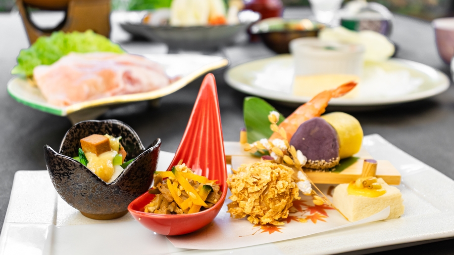 【基】 〜花会席膳〜 四季の味覚満載！ホテル城山【スタンダード】プラン♪迷ったらコレ《基本プラン》