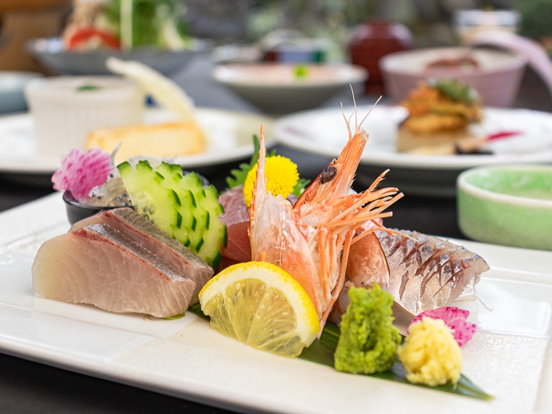 【楽天限定】ブロンズアワード受賞記念10％OFF！客室は最上階和モダン客室♪食事も湯ったり半個室で…