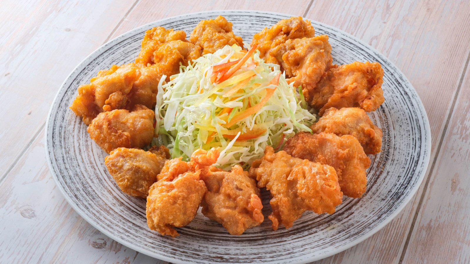 【岩手の恵みを味わう、春のごちそうコラボレーション】アマタケイチオシ フランス赤鶏唐揚げ