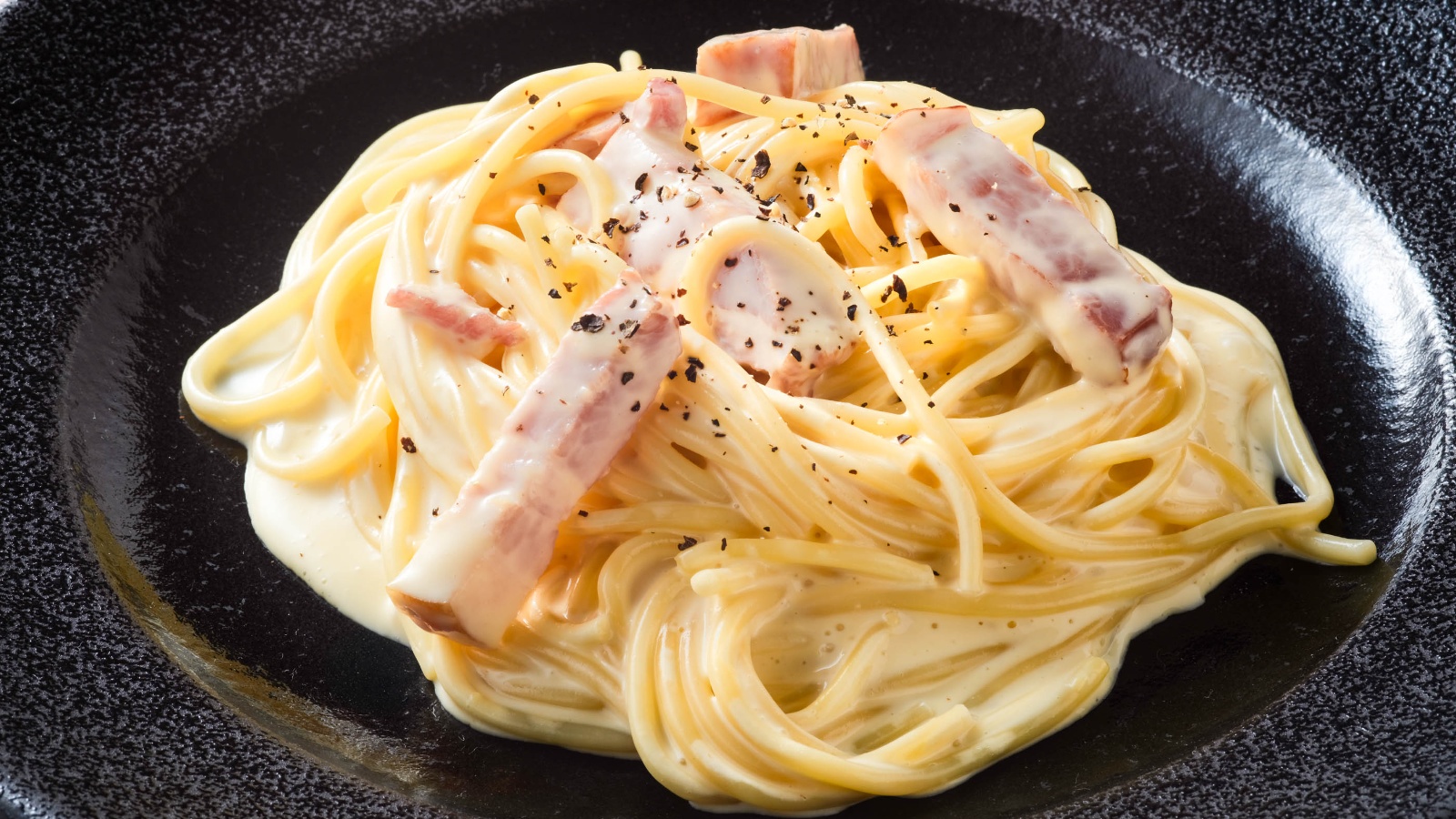 カルボナーラ &times; 八重樫牛乳