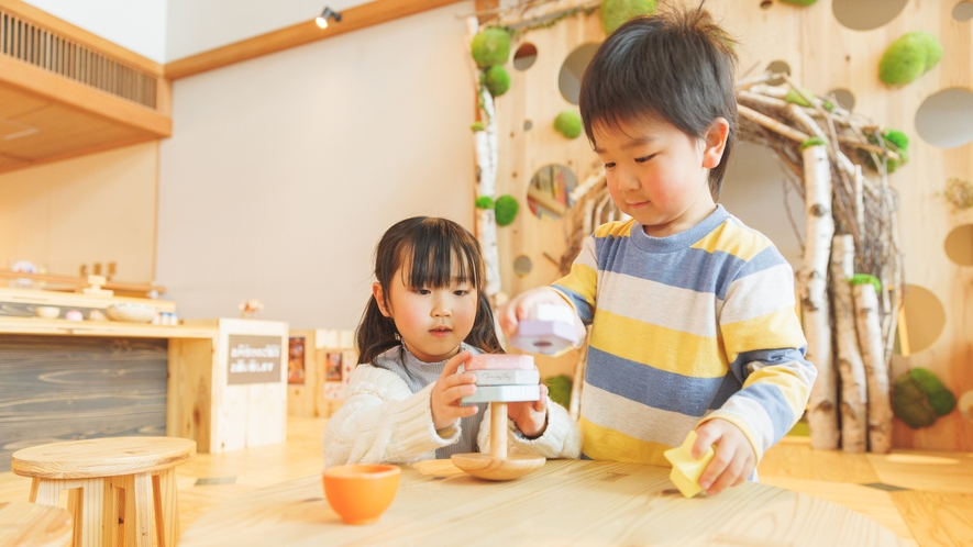 【あそびの森】遊び方は無限大！お店屋さんや、おままごとも楽しめます