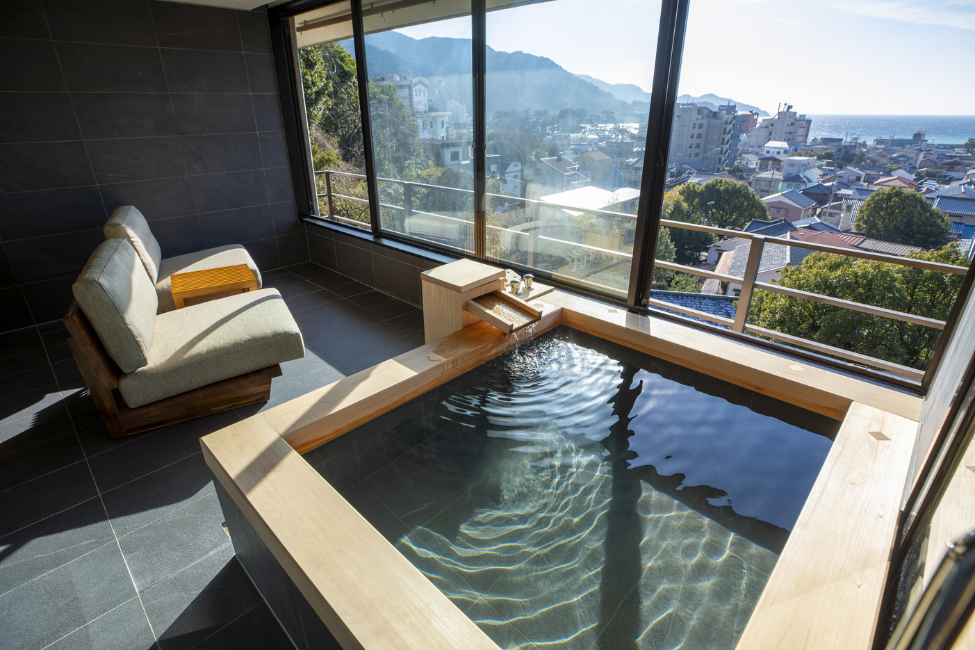 【詩季亭特別室】＜2024年新装＞海望める半露天 ※ツイン