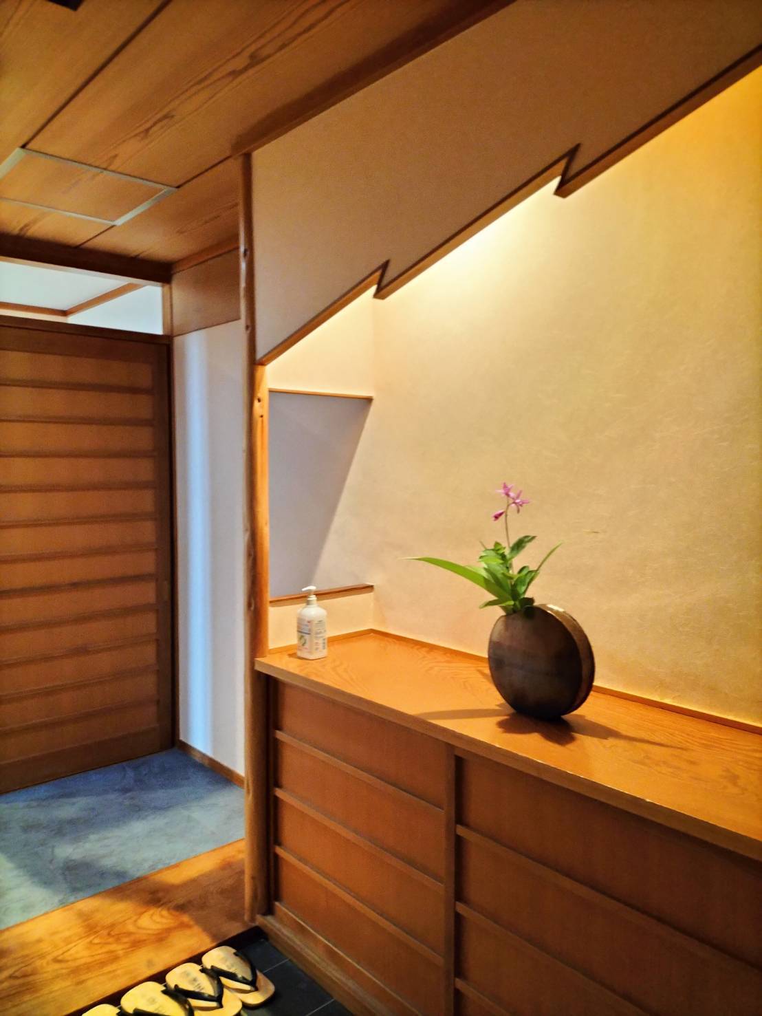 【2024年新装】海望める標準室〈和洋室10畳+自然豊かな内風呂〉