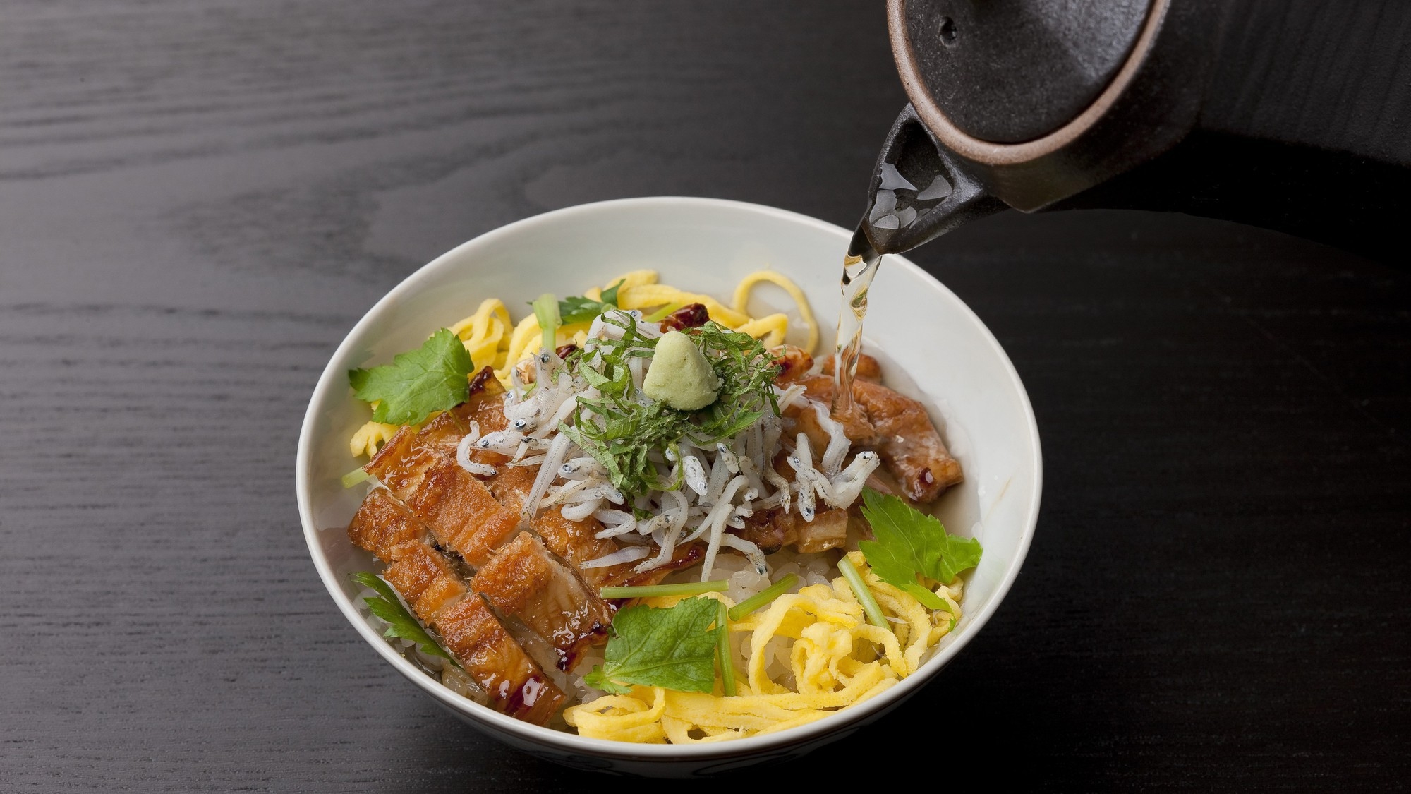 【食べんさい店グランプリ受賞】名物「穴子ひつまぶし」天然穴子を4種類の食べ方でご堪能（2食付き）