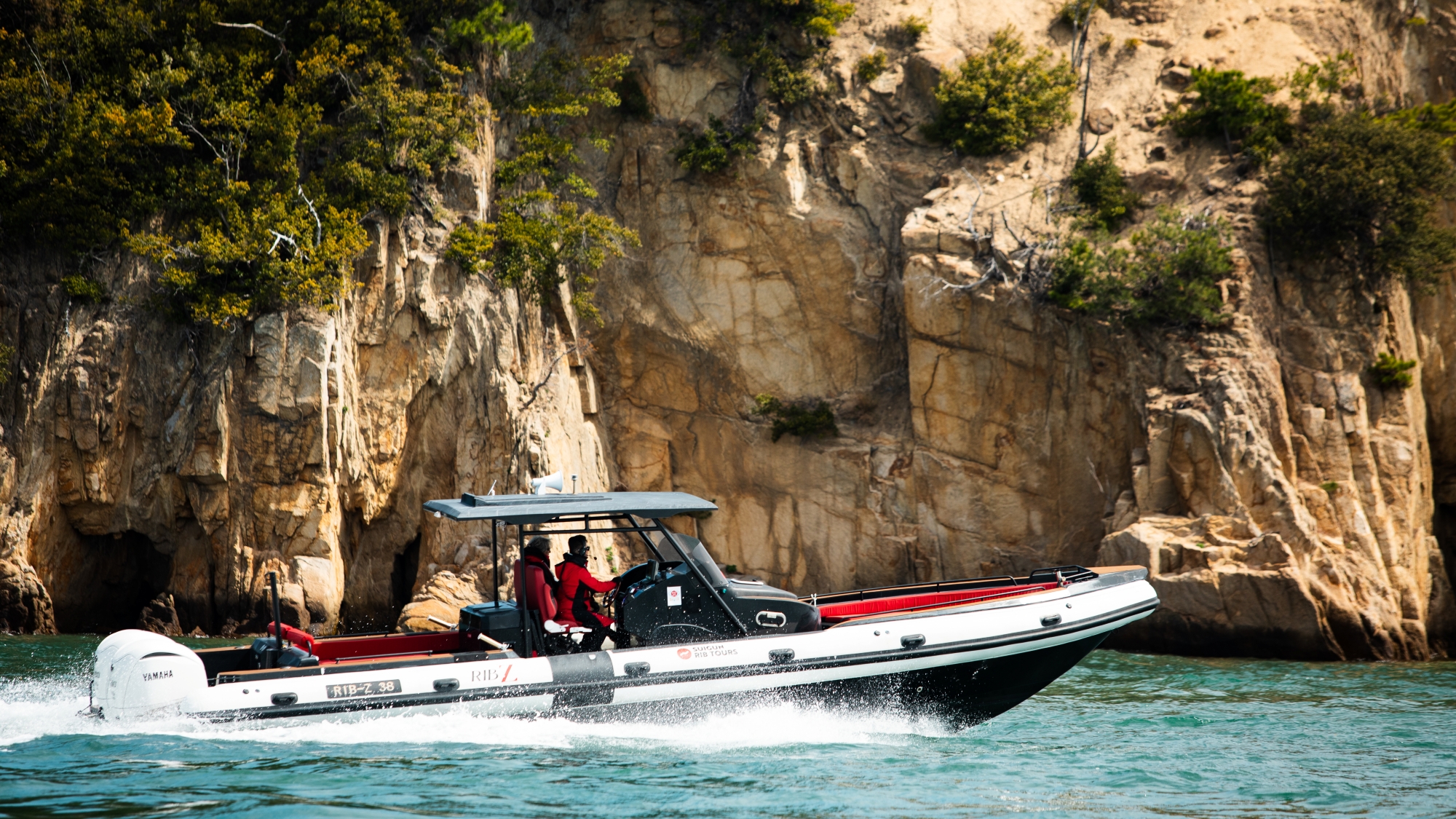 *【SUIGUN RIB TOURS】＜高速艇クルーズ＞尾道・向島アドベンチャークルーズ