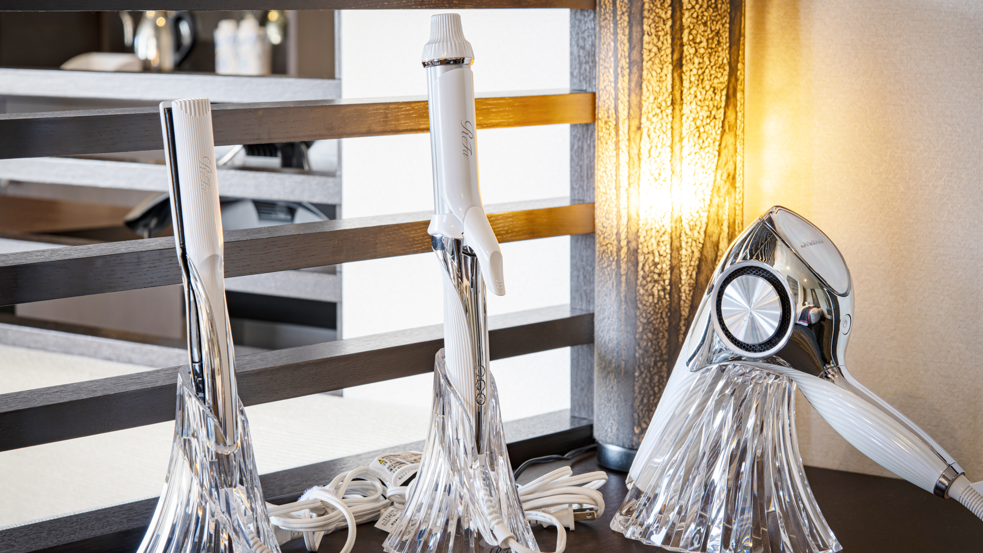 *スイートルームのReFaヘアケア用品