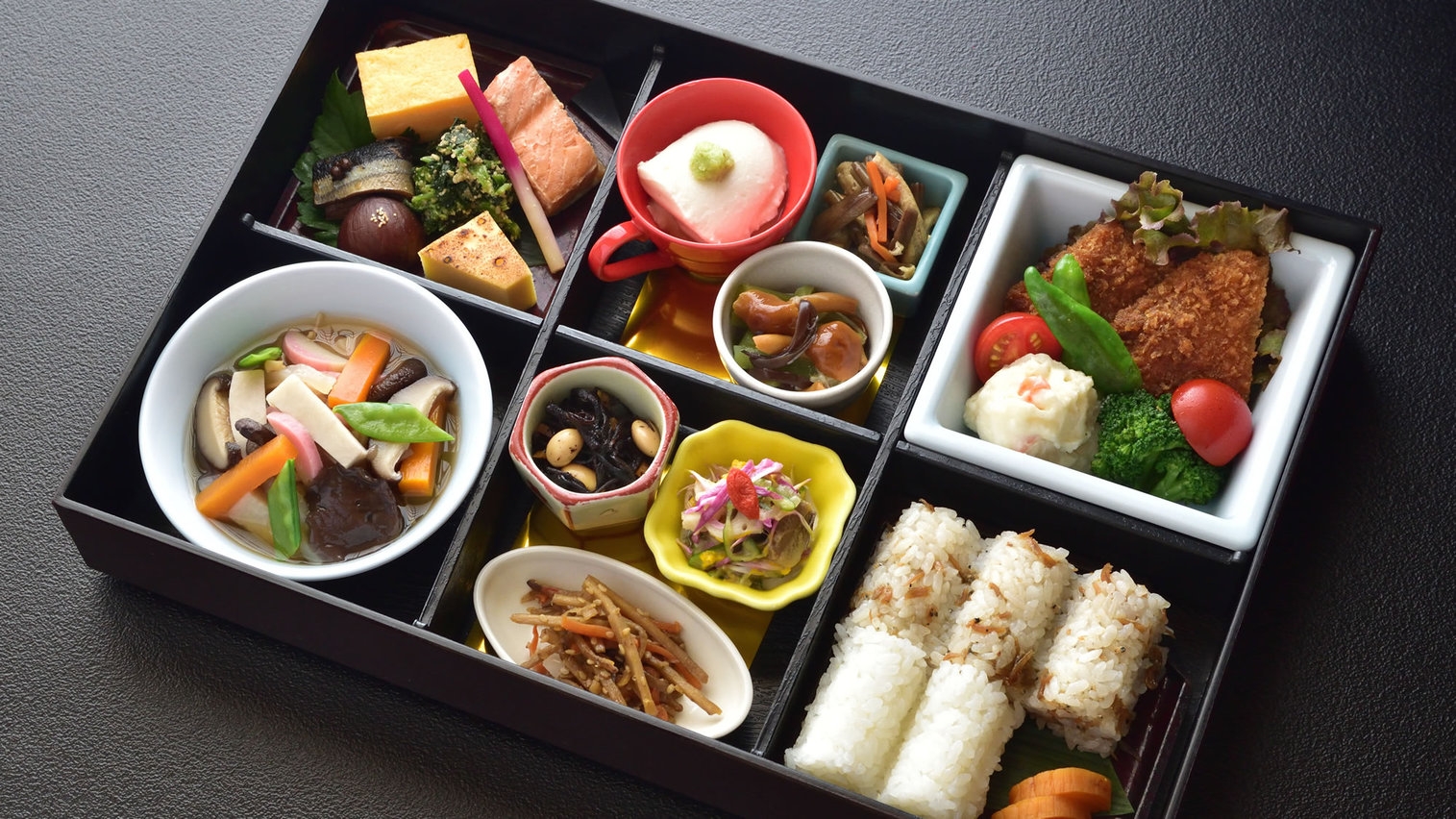 【お部屋なし】季節替わり「庭園弁当」とラジウム温泉でゆっくり長生館を満喫【予約販売】