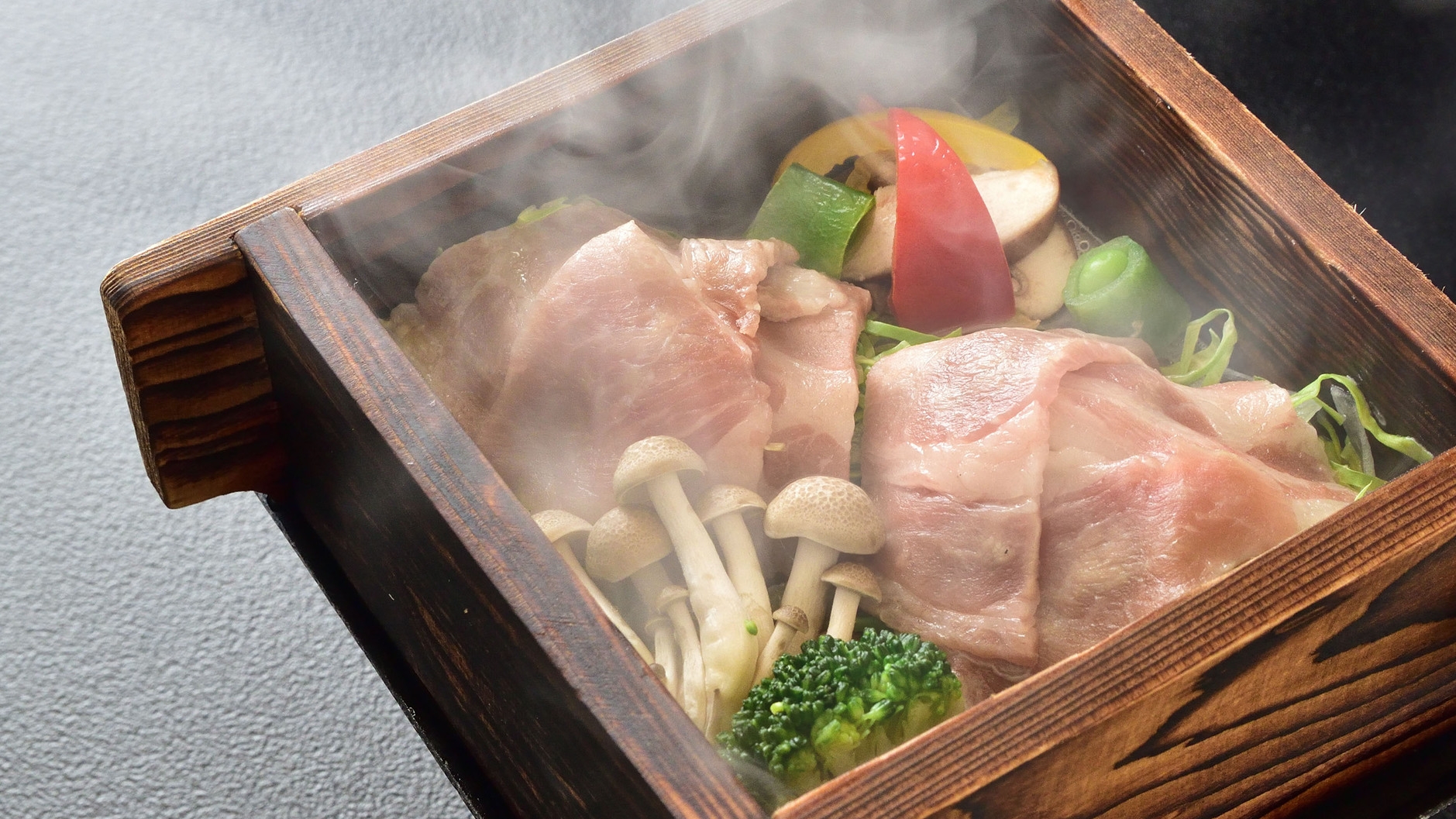 【9月限定】高級魚・甘鯛を郷土料理「こも塩焼き」で愉しむ 〜甘鯛と越乃黄金豚の特別会席プラン〜