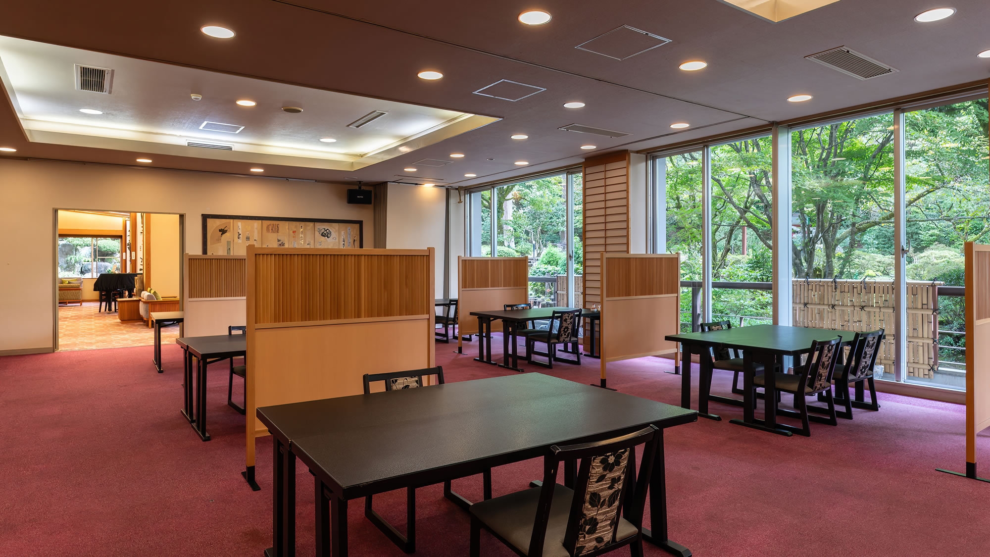 【お部屋なし】季節替わり「庭園弁当」とラジウム温泉でゆっくり長生館を満喫【予約販売】