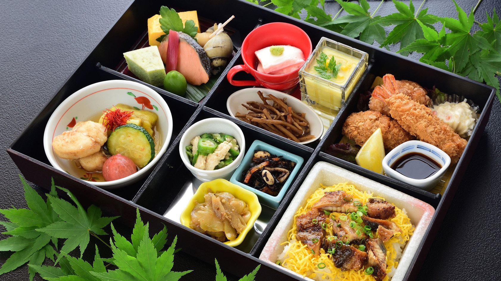 【お部屋なし】季節替わり「庭園弁当」とラジウム温泉でゆっくり長生館を満喫【予約販売】
