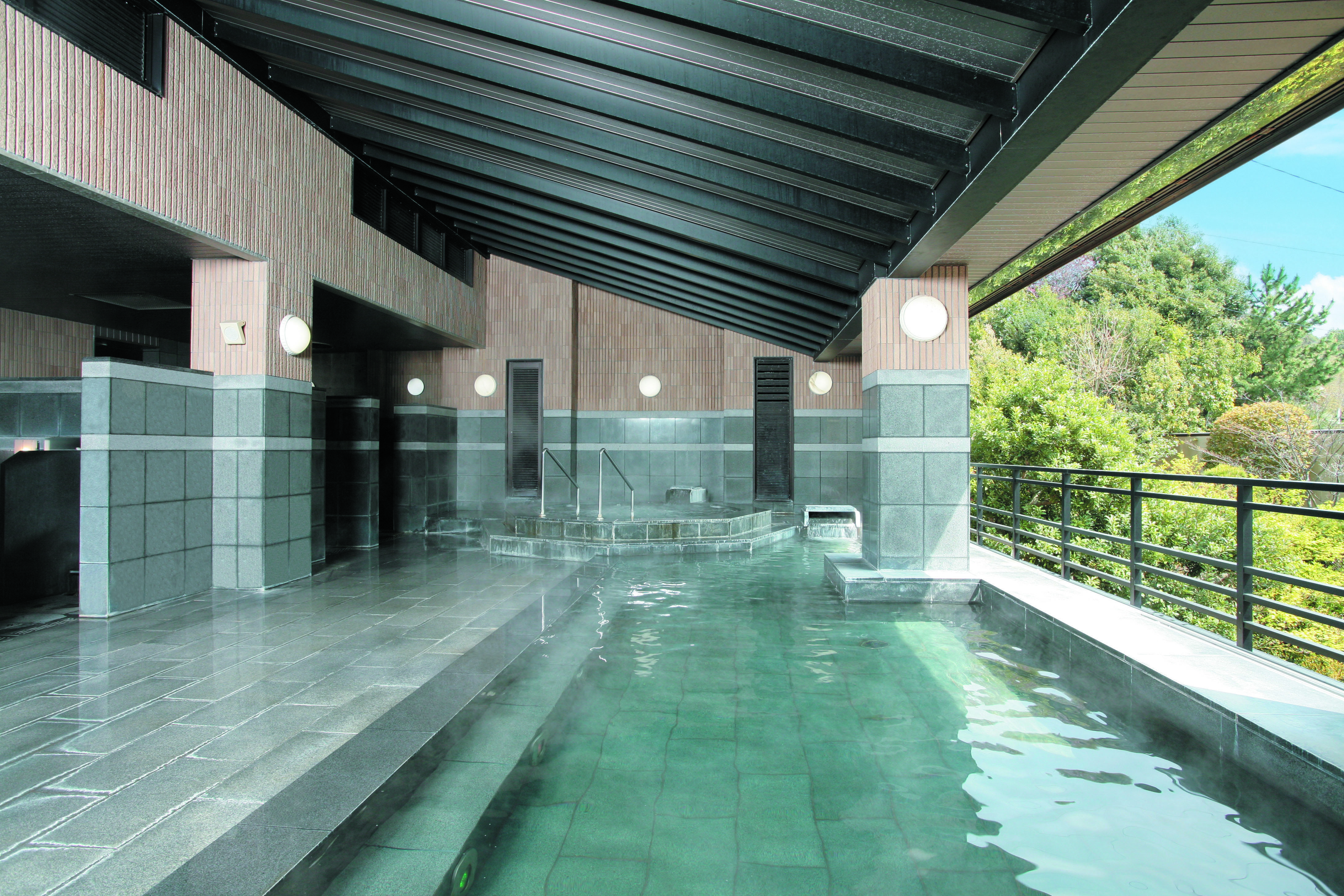 大浴場「開華乃湯」