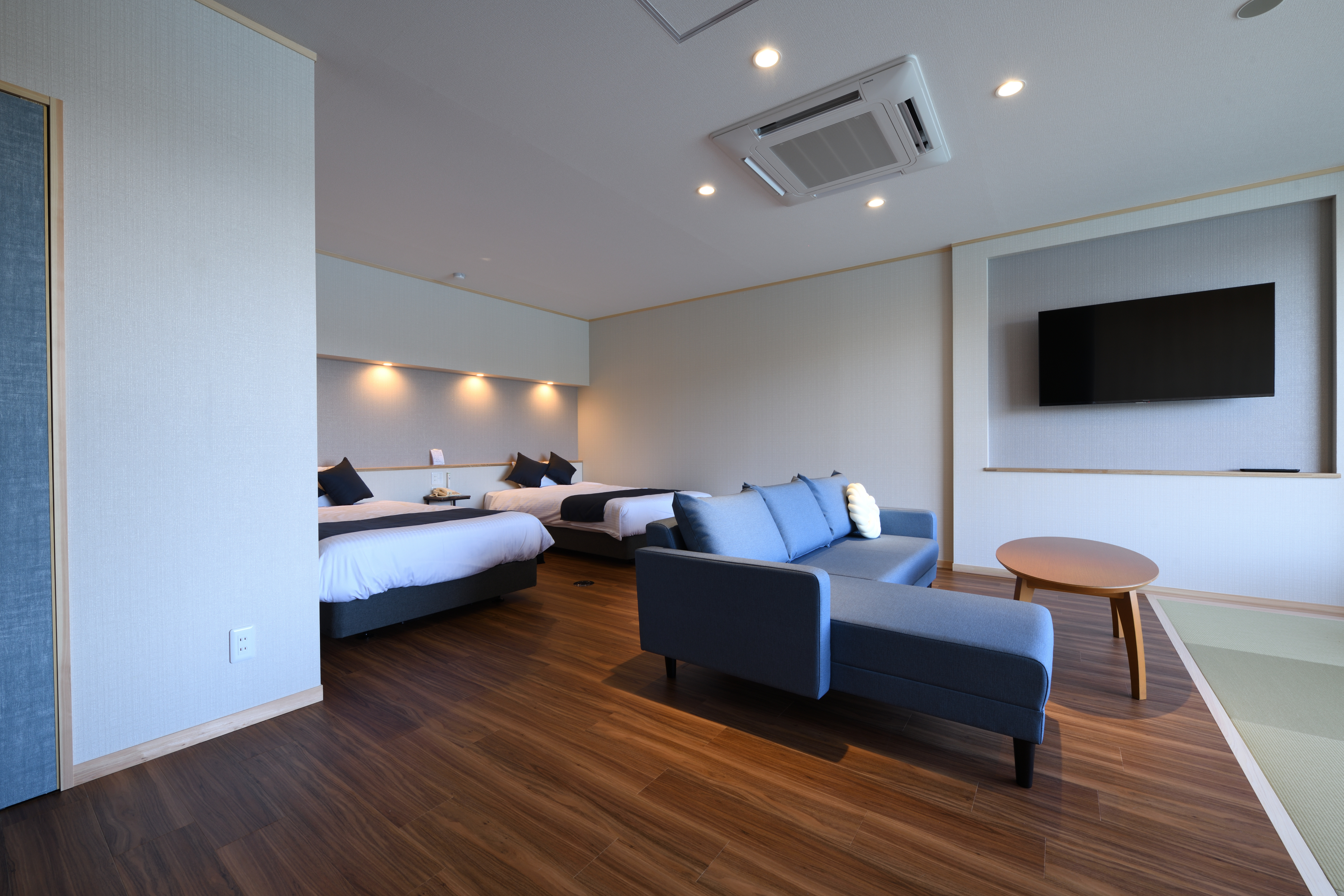 【リニューアルOPEN】最上階から浜名湖を一望★ユニバーサルルーム