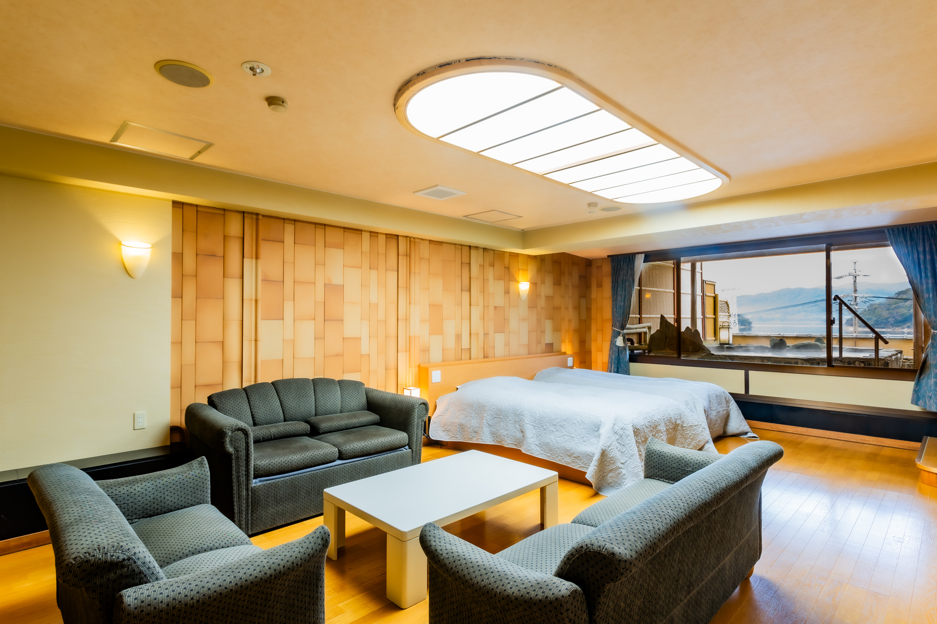 露天風呂付特別室「雪待月」