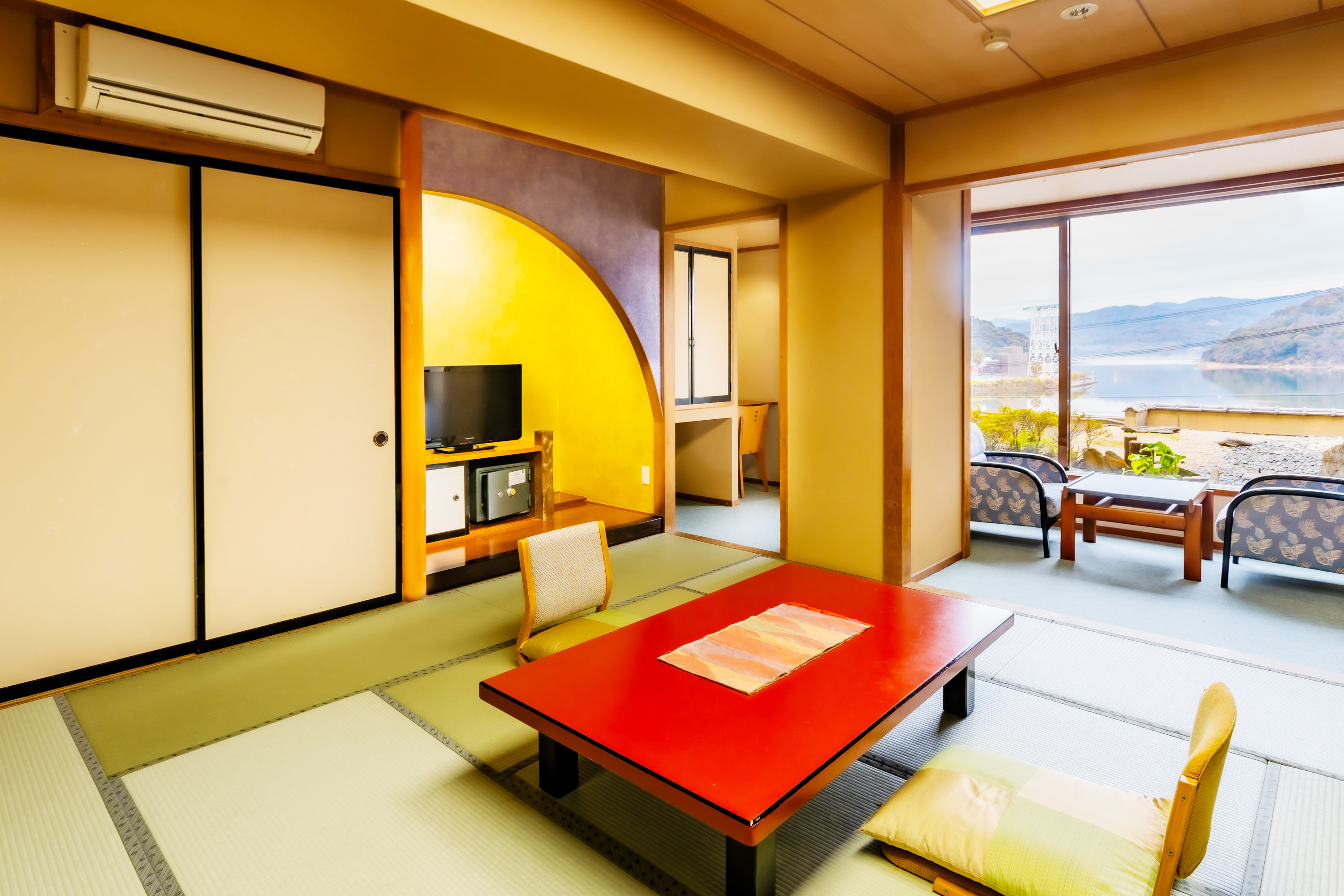 露天風呂付特別室「春待月」