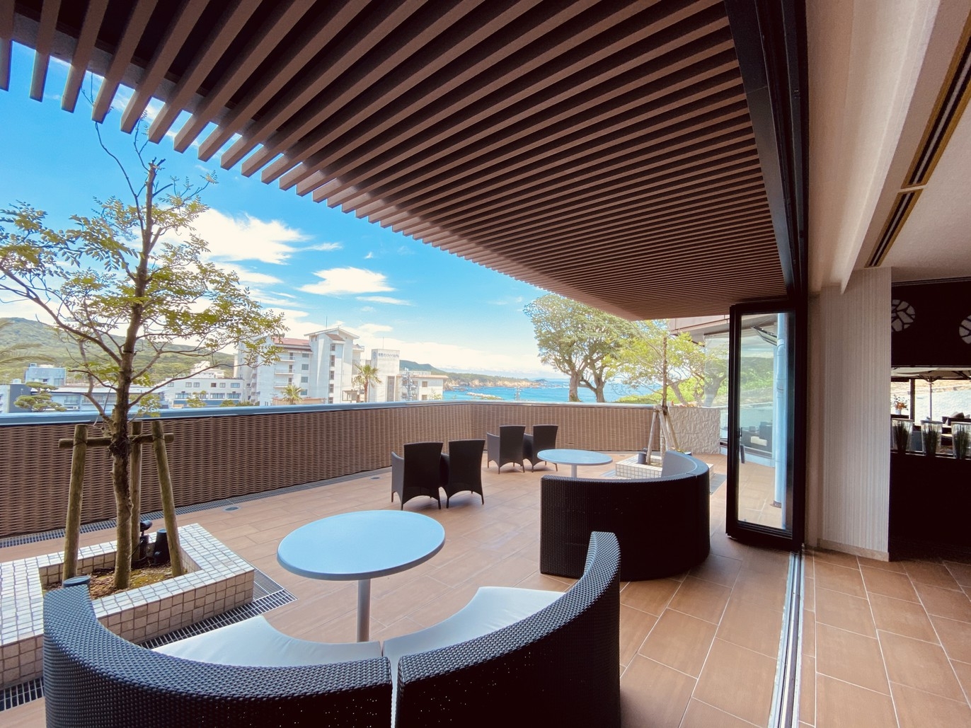 【夏限定】作務衣de浜辺de花火で想い出作りプラン！『貸切風呂』『花火』特典付／伊勢海老＋鮑付会席