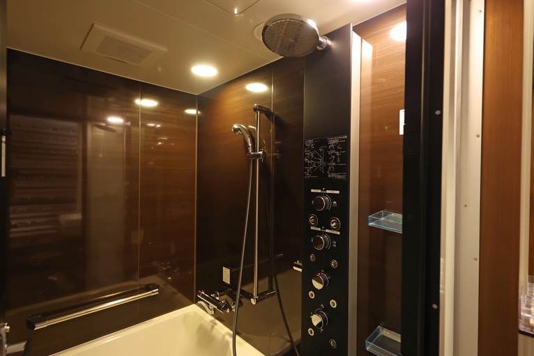 露天付スーペリアツイン（シャワー室イメージ）