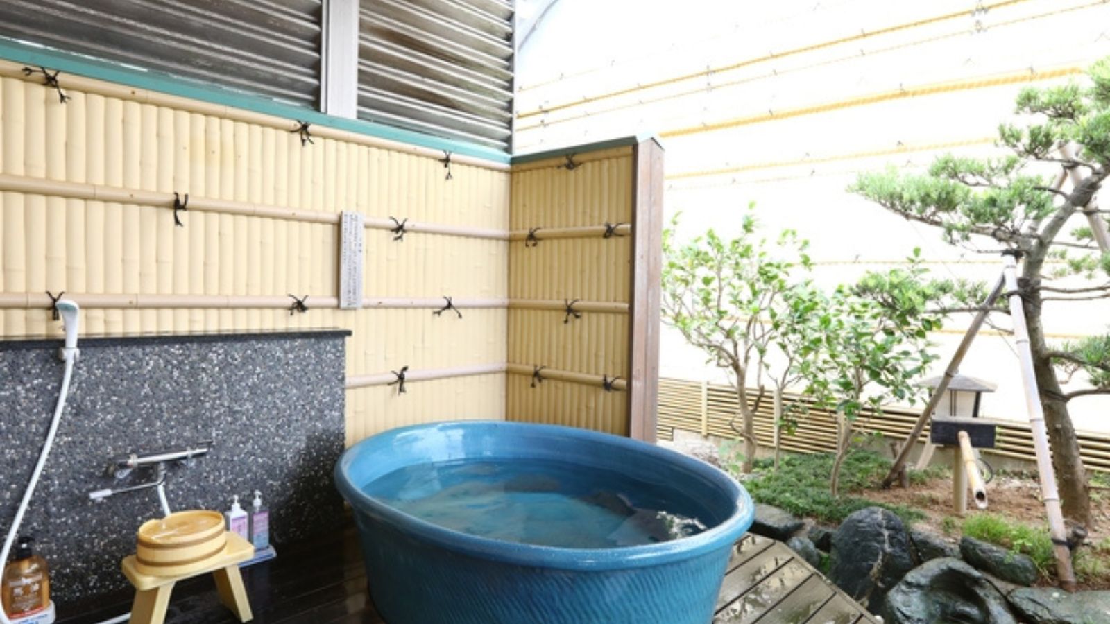 坪庭露天風呂付き和室