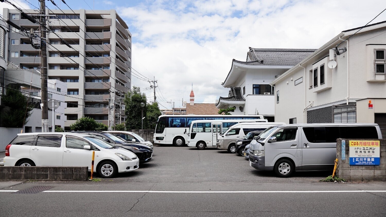 ■駐車場無料■お車利用のお客様必見！鹿児島中央駅前で利便性◎（朝食バイキング付）