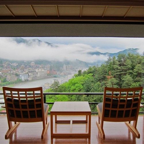 Raku 500: Japanese-style room on the Tsuma side, wide edge 2