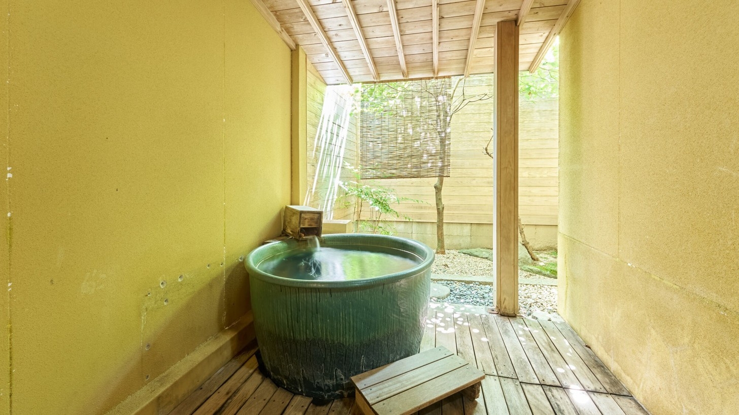 【一人旅DX】ゆったりと伊勢志摩の三大味覚を堪能、自分時間を過ごす旅〈一泊夕朝食付〉