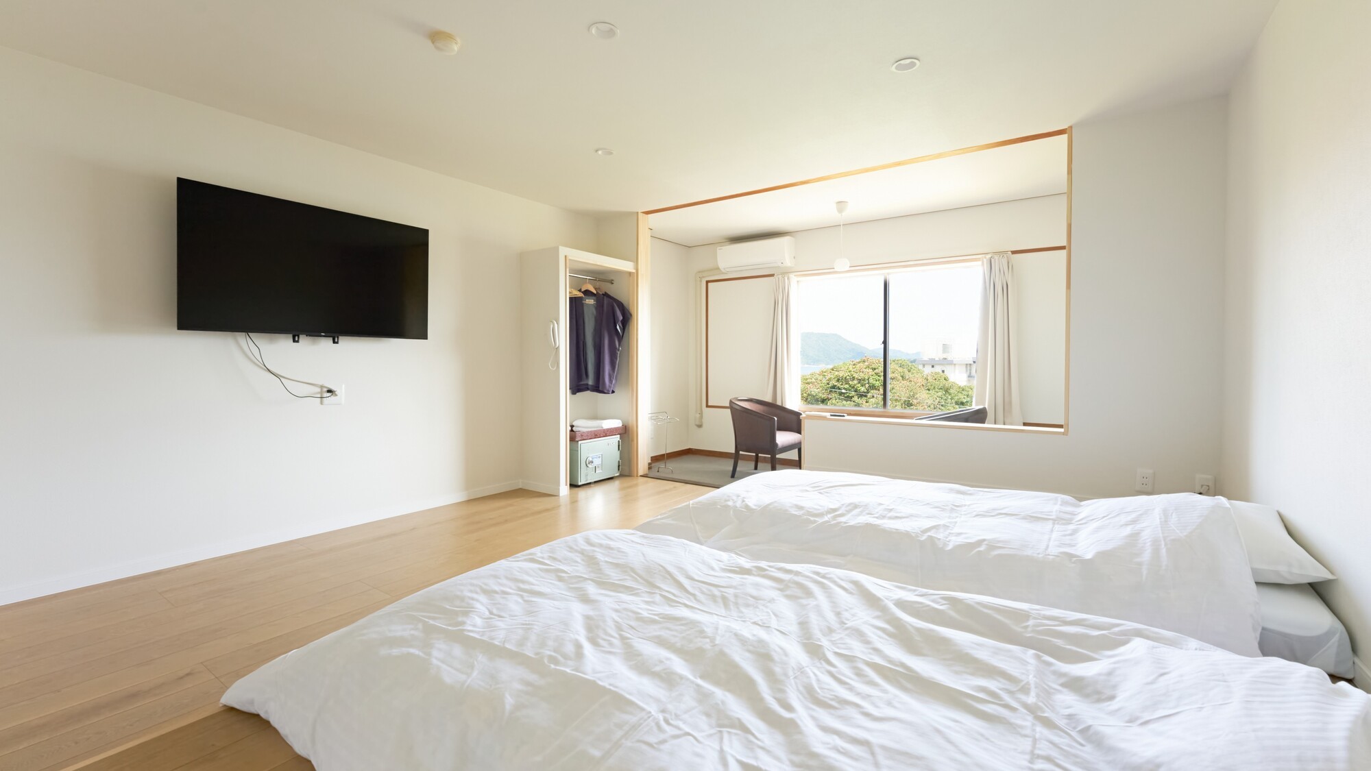 新館4階にはリニューアルしたフローリングのお部屋もございます。大切な人と心安らぐひとときをお過ごしください。