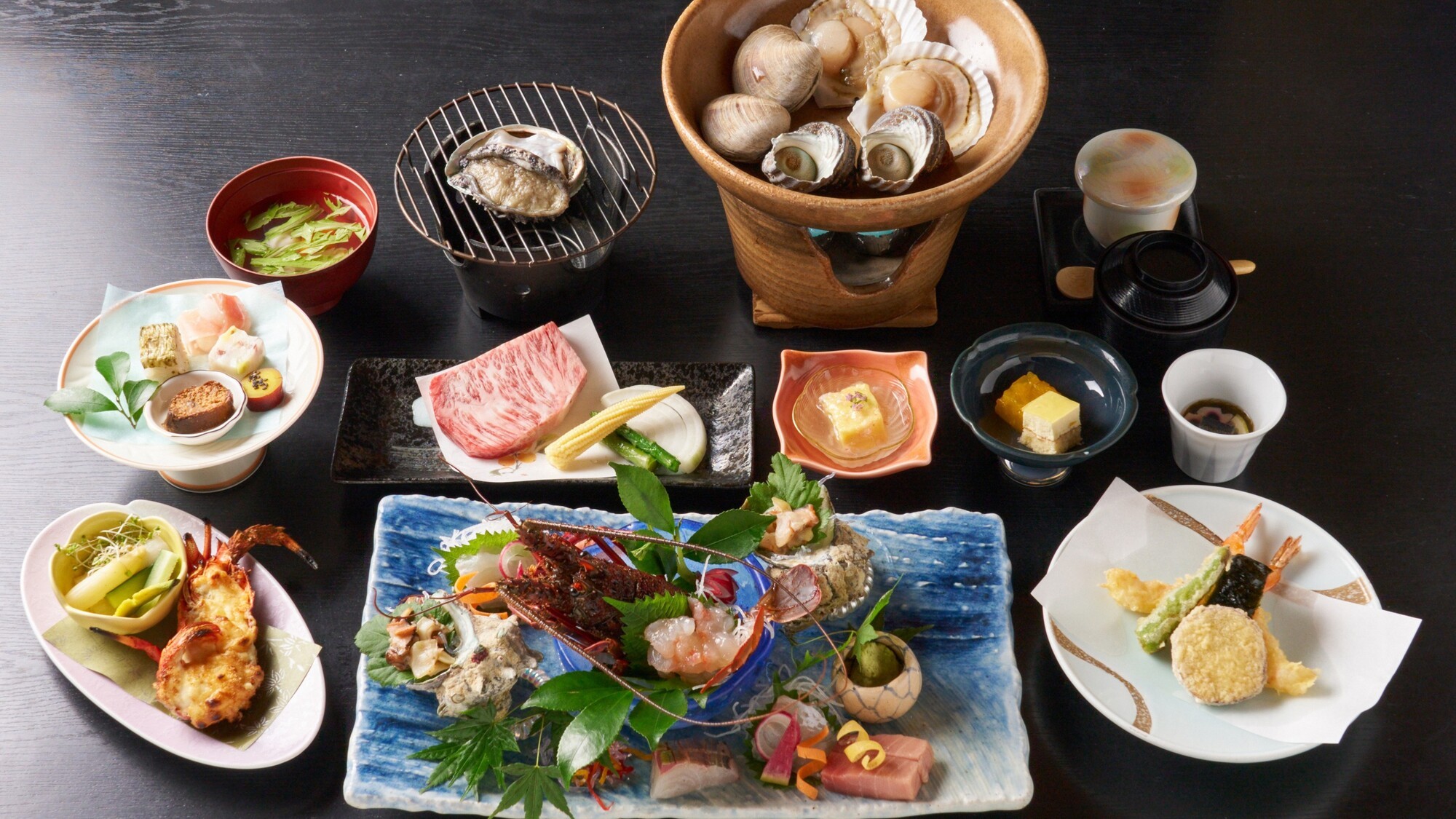 【伊勢志摩3大味覚】伊勢志摩の豪華な海鮮、鮑・松阪牛ステーキを味わう〈一泊夕朝食付〉