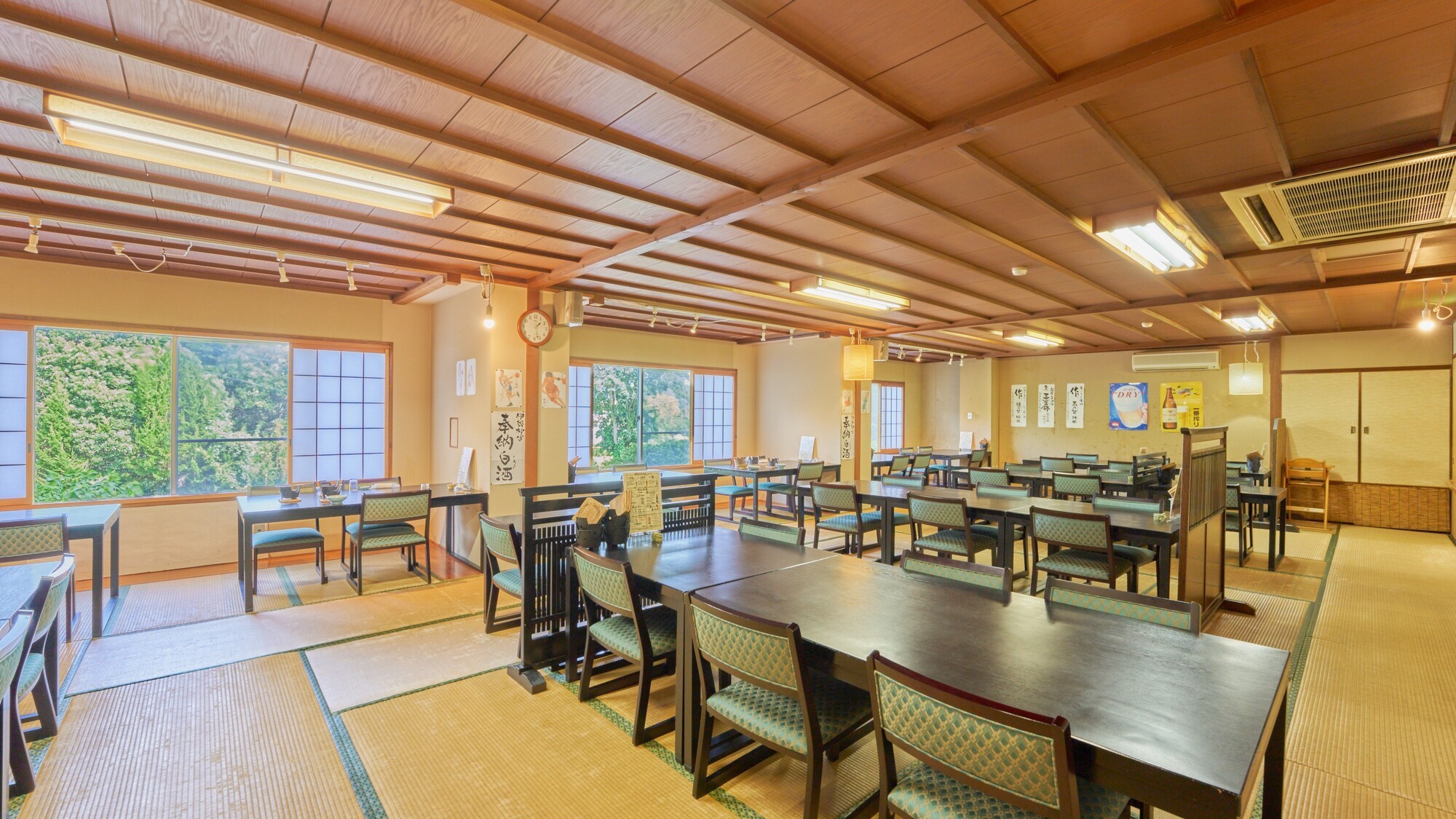 【レストラン会場】