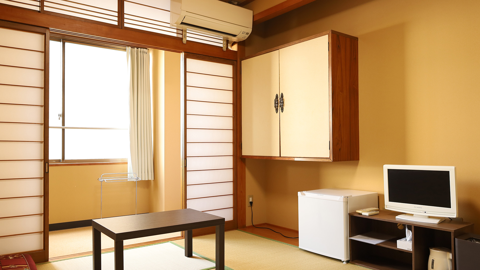 ・【和室6畳/トイレなし/3名定員】最大3名様宿泊可能。ファミリーやグループ利用にオススメです