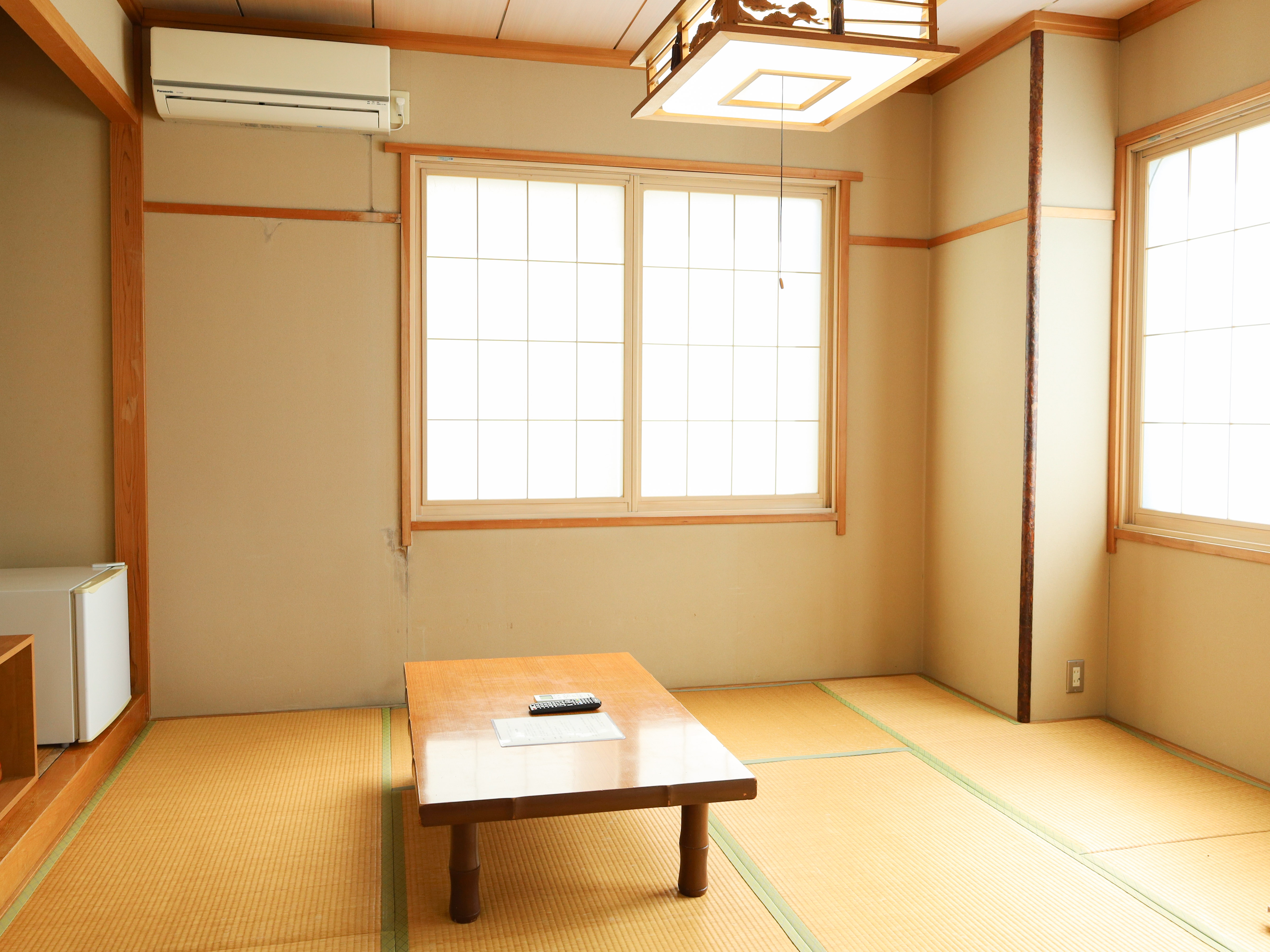 和室8畳 トイレ付き