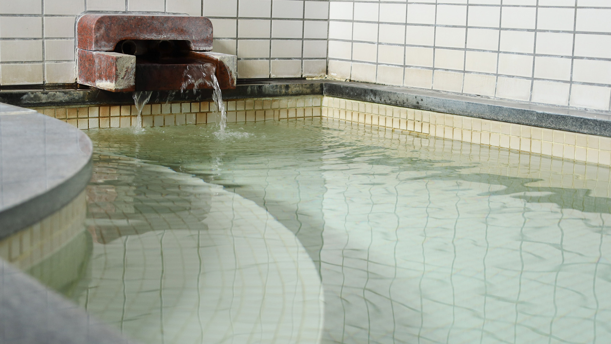 ・【大浴場/女性用】旅先にあると嬉しい浴場。体の芯まで温まれば、日々の疲れも癒されます