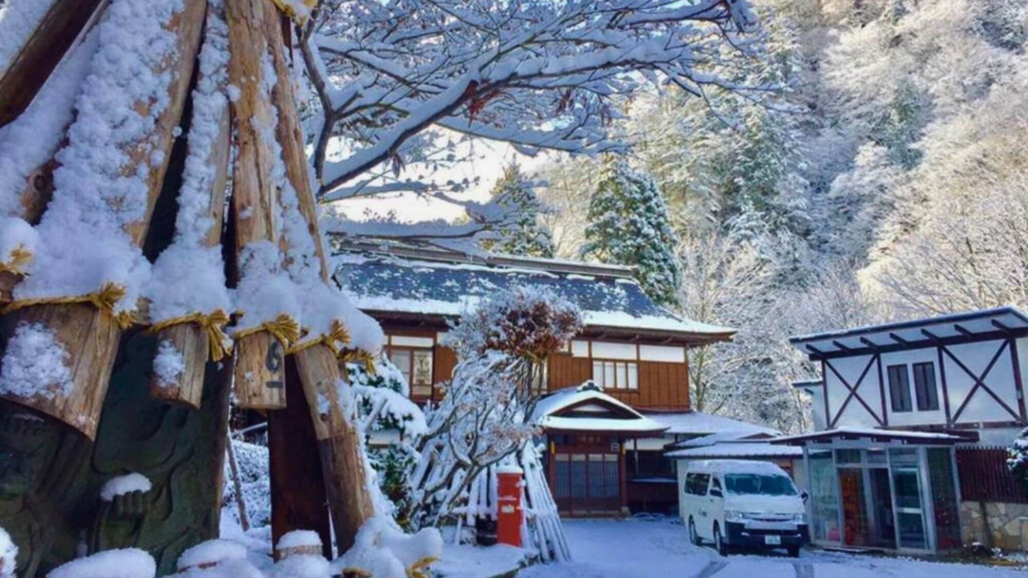 【春SALE】個性豊かな特別室確約！上杉の秘湯白布温泉で大正浪漫に浸る新春初旅〇基本会席2食付