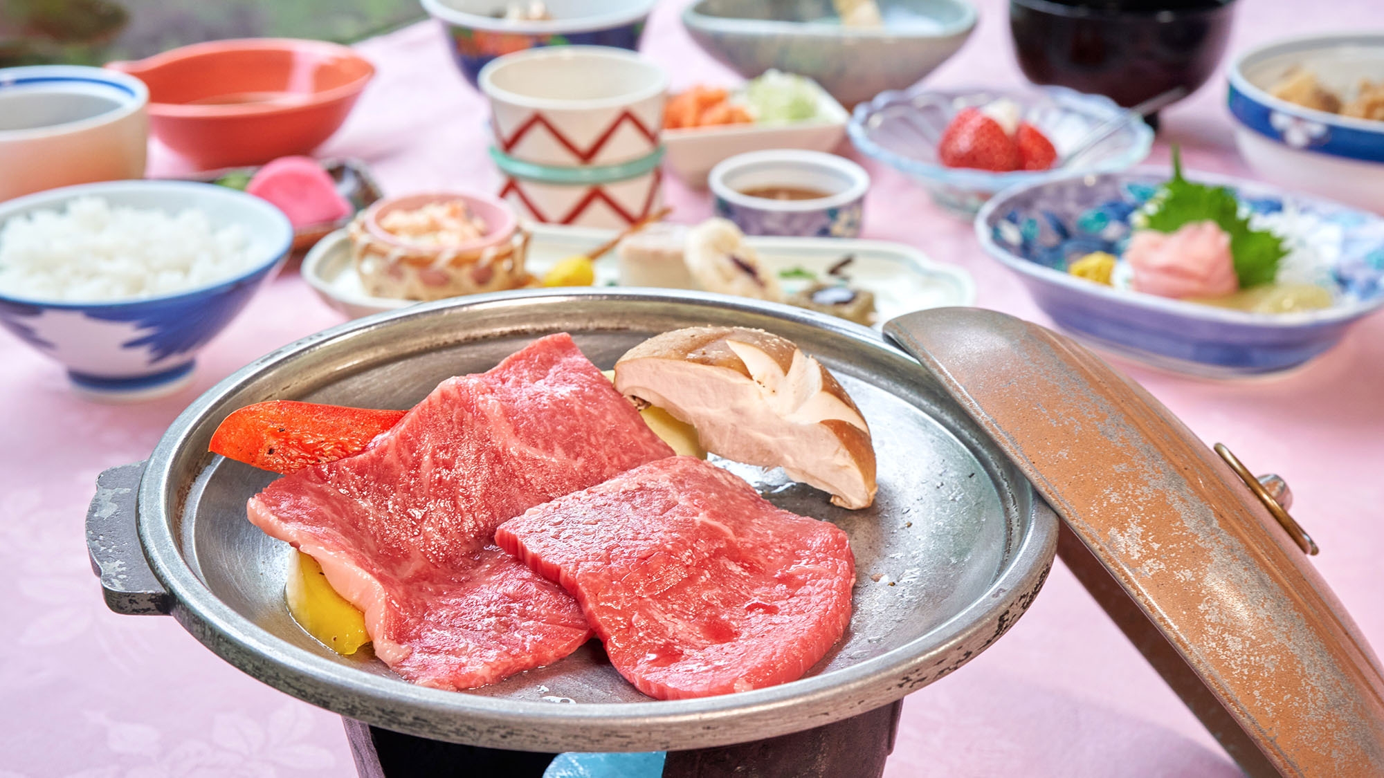 【6月限定】山形の真っ赤な宝石！山盛りさくらんぼをひとり占め！新緑輝く初夏の白布温泉へ〇基本会席2食