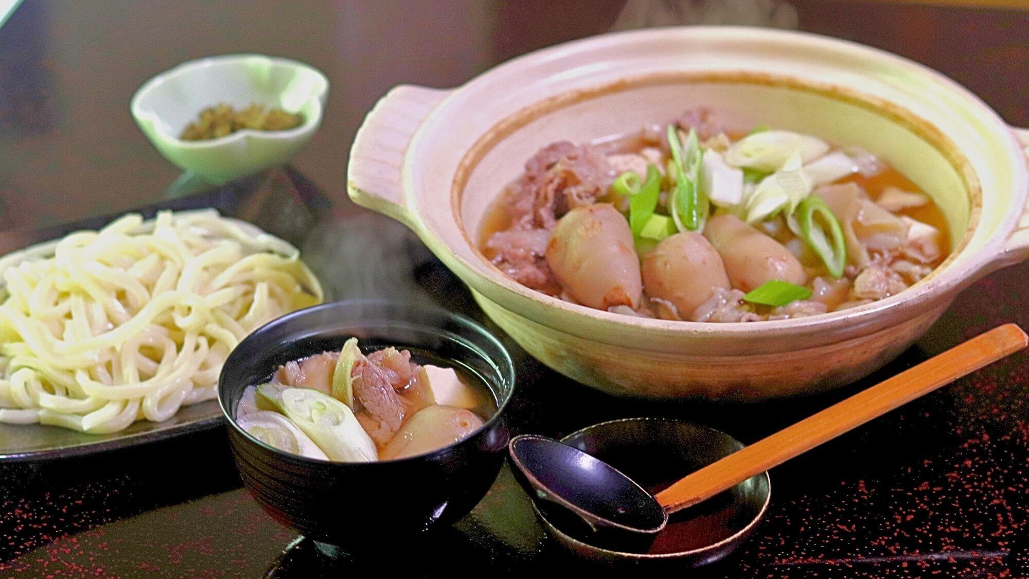 【秋限定】山形グルメ芋煮鍋付き2食プラン！味変「芋煮カレー」ご堪能！紅葉ドライブ・山旅は白布温泉へ