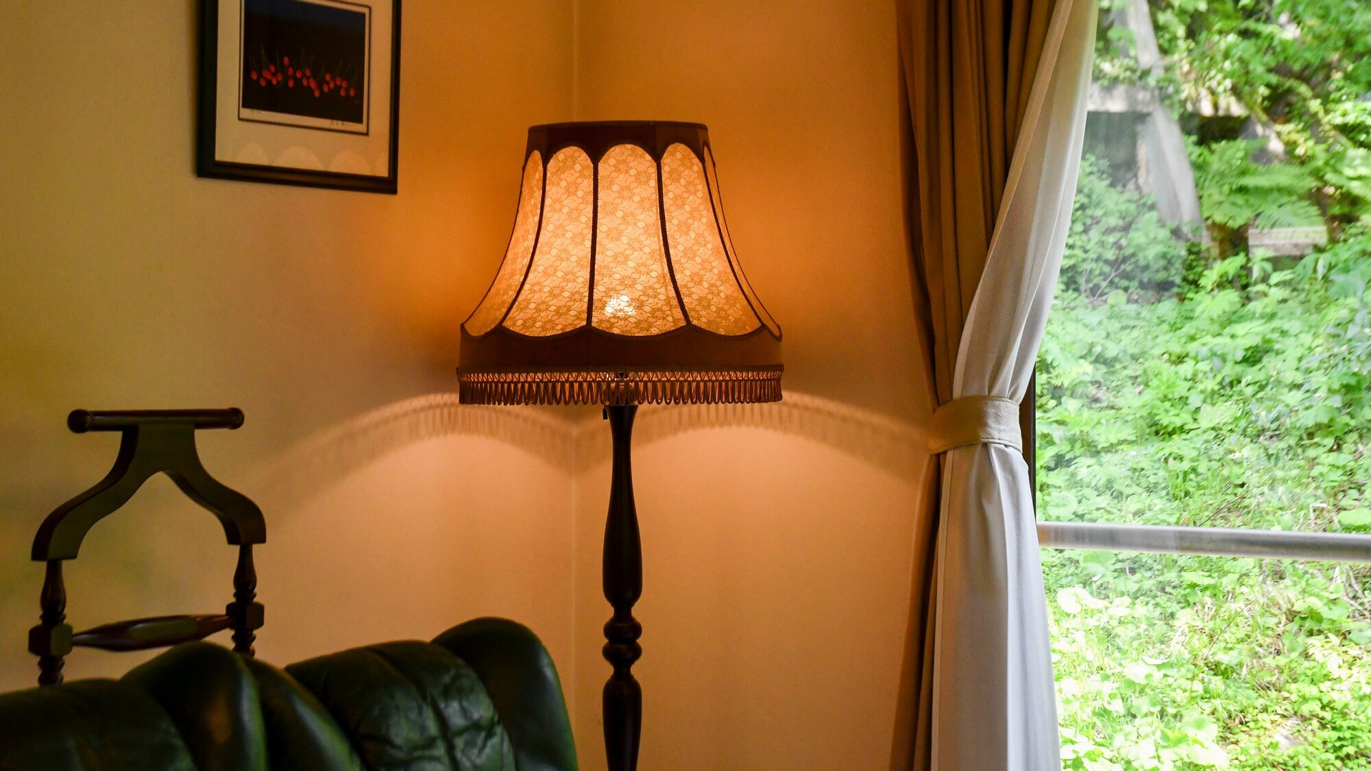 【浮雲の間】心ときめくレトロな調度品の数々。