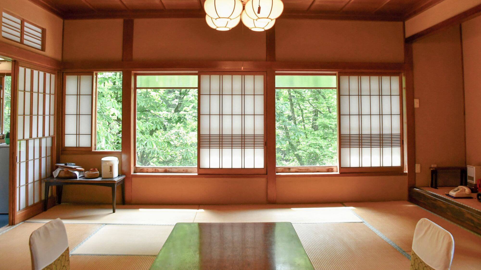 【不動の間】囲碁本因坊戦対局が行われた、歴史と木の温もりが息づくお部屋です。