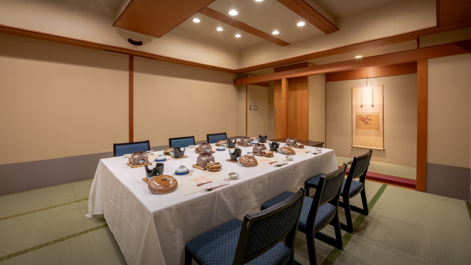 【得】初夏限定　4名様以上で予約可能【ぷち宴会プラン〜飲み放題付】リーズナブル宴会和食膳を宴会場で