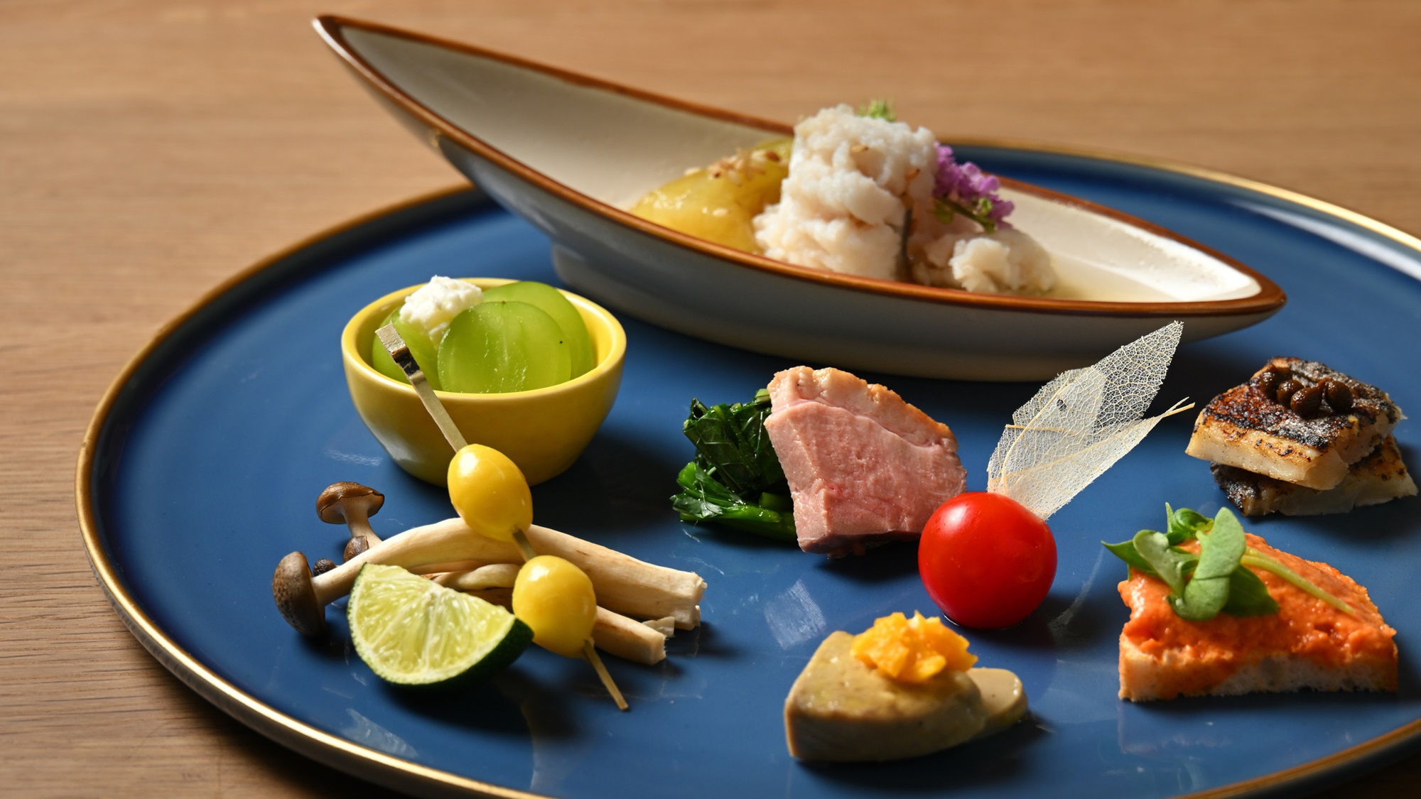 【5％OFF】【楽天スーパーSALE】【朝夕お部屋食】ふくしまを味わうコース料理と源泉かけ流し露天