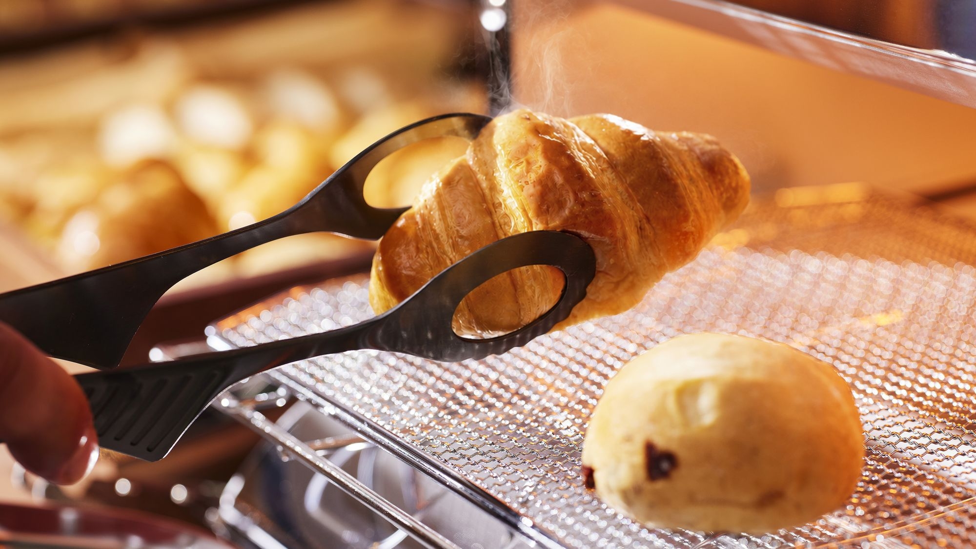 【早期割28／朝食付き】《リニューアル客室確約》早期予約でオトクな価格！※27日前から返金不可