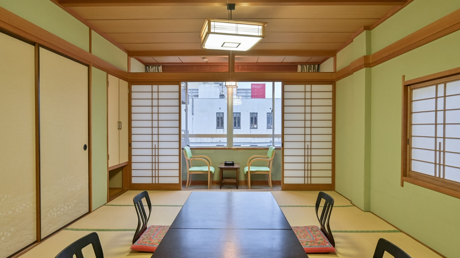 【和室10畳】情緒に満ちた和の"おもてなし"を満喫してくださいませ♪