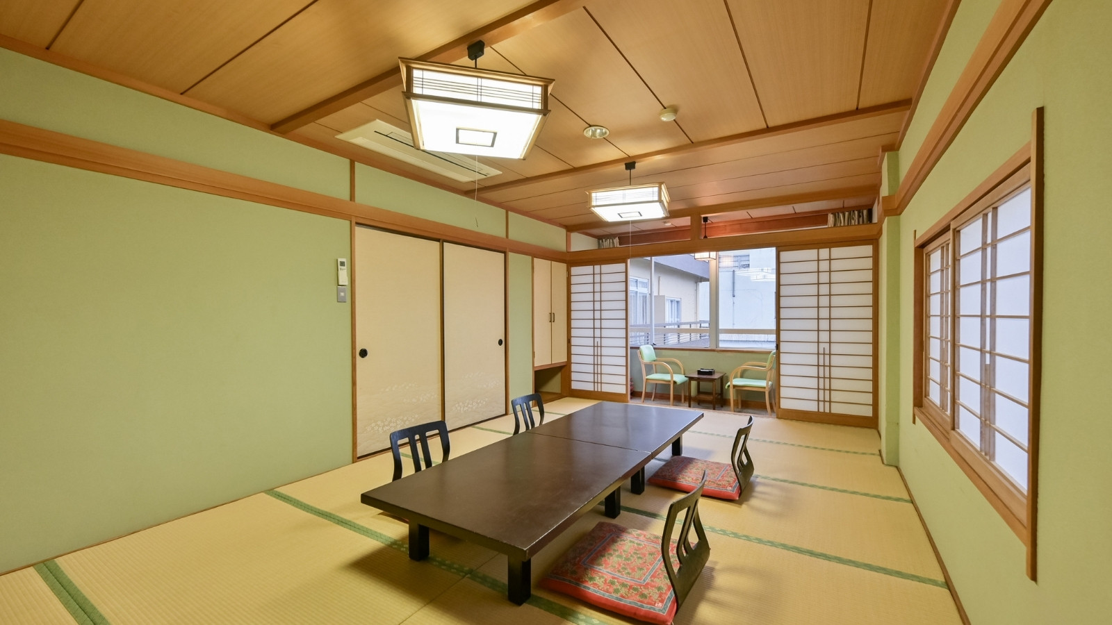 【和室10畳】情緒に満ちた和の"おもてなし"を満喫してくださいませ♪
