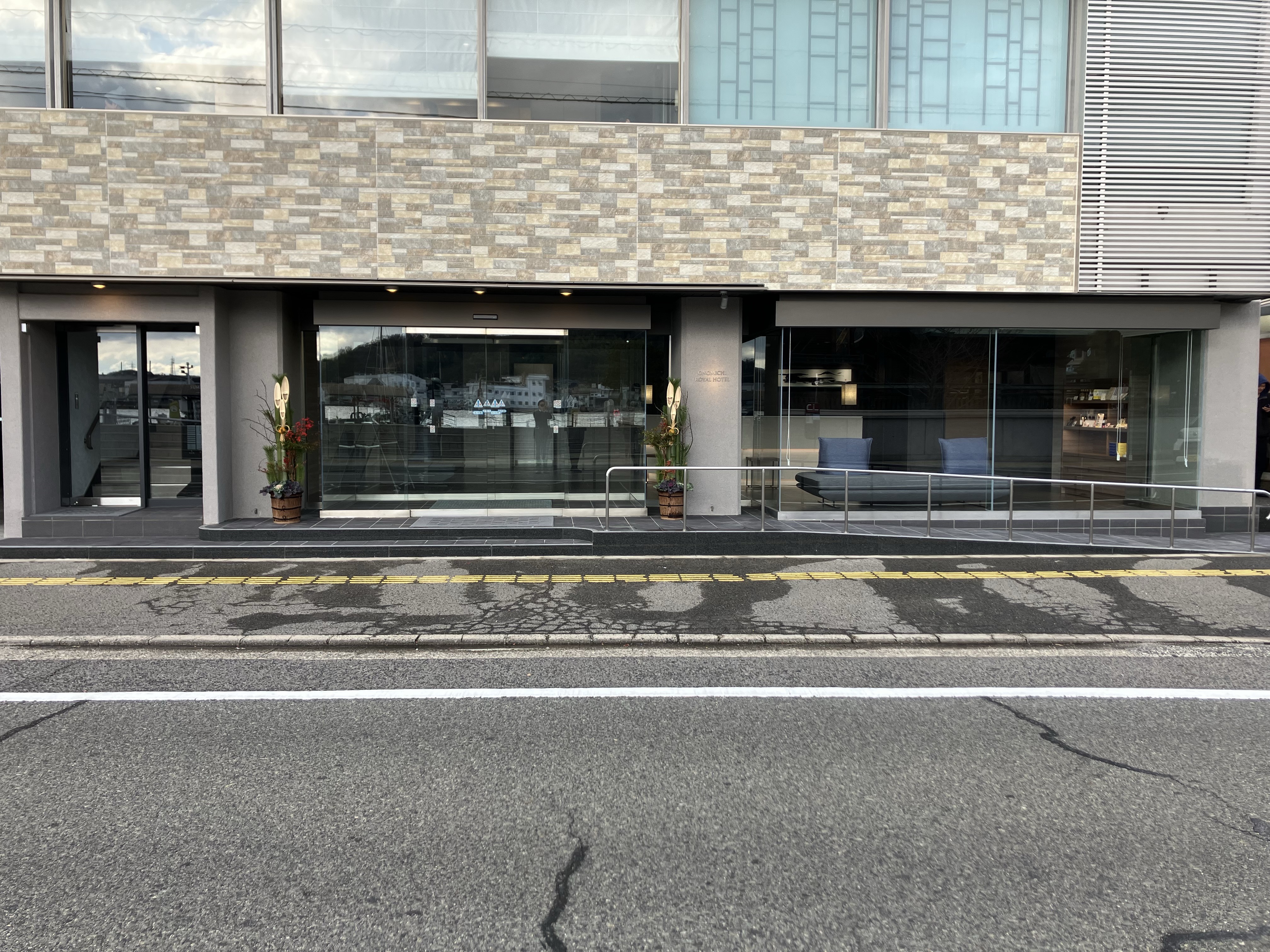 エントランス（2025年1月リニューアル）