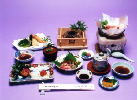 【雪見の膳】少量美味／じんわり味わう季節の控えめ懐石膳