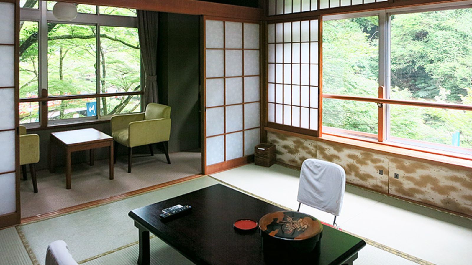 客室（8畳和室）